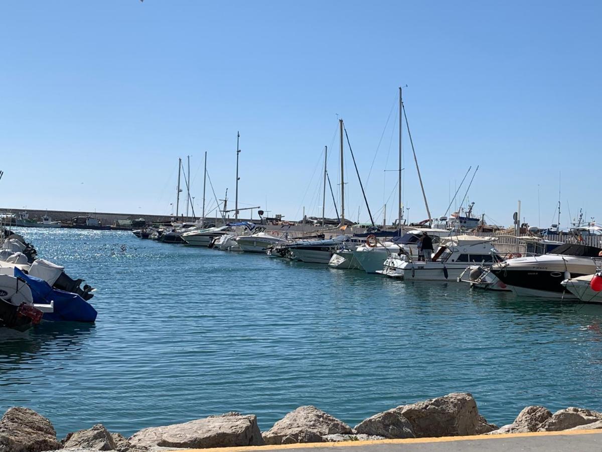 Apartmán Paradise Beach Caleta De Velez Exteriér fotografie