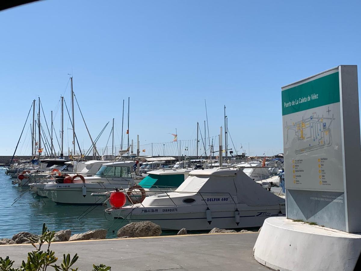Apartmán Paradise Beach Caleta De Velez Exteriér fotografie